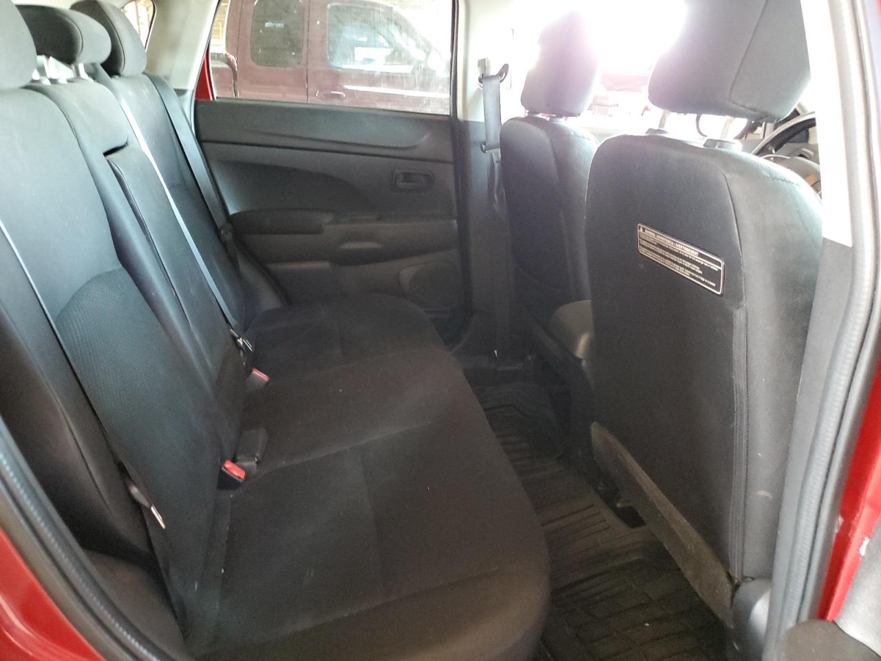 MITSUBISHI OUTLANDER ES