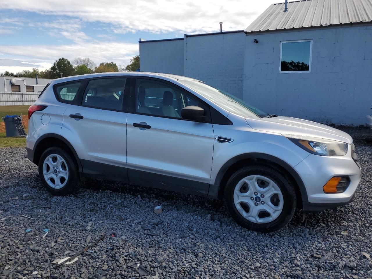 FORD ESCAPE S