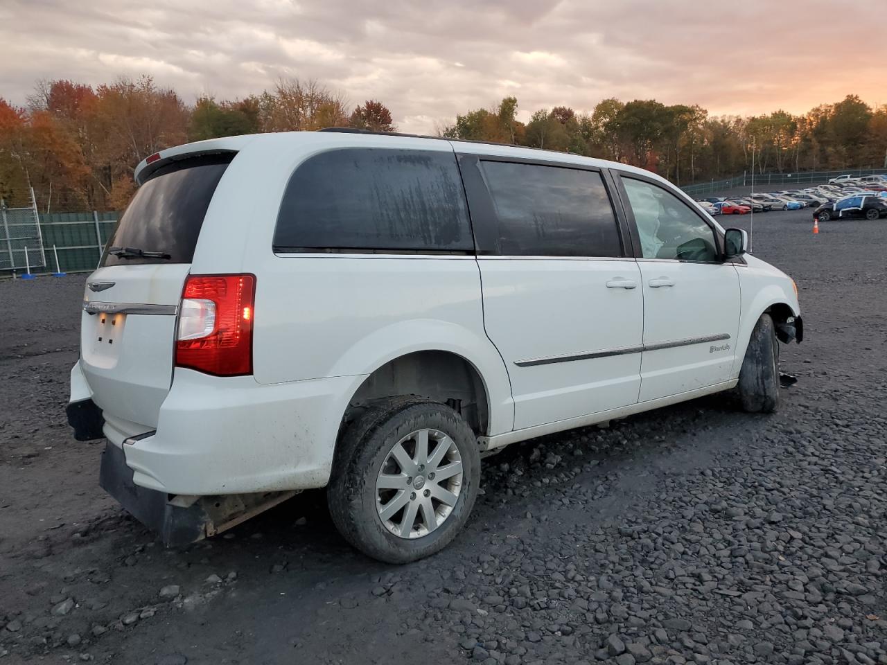 CHRYSLER TOWN & COUNTRY TOURING