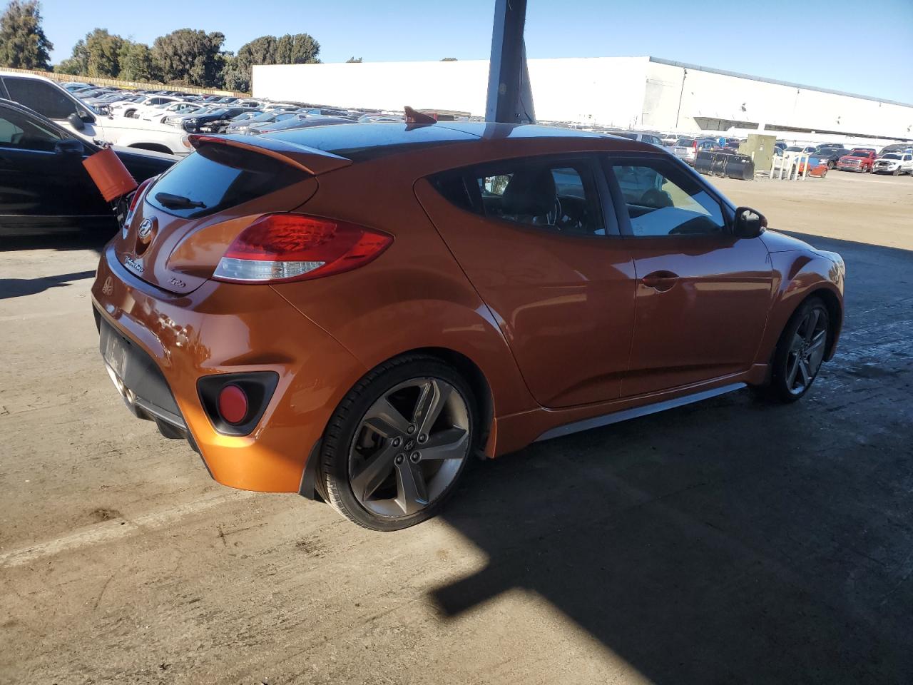 HYUNDAI VELOSTER TURBO