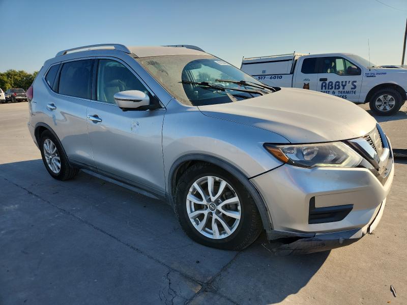 2017 NISSAN ROGUE SV KNMAT2MT6HP592826