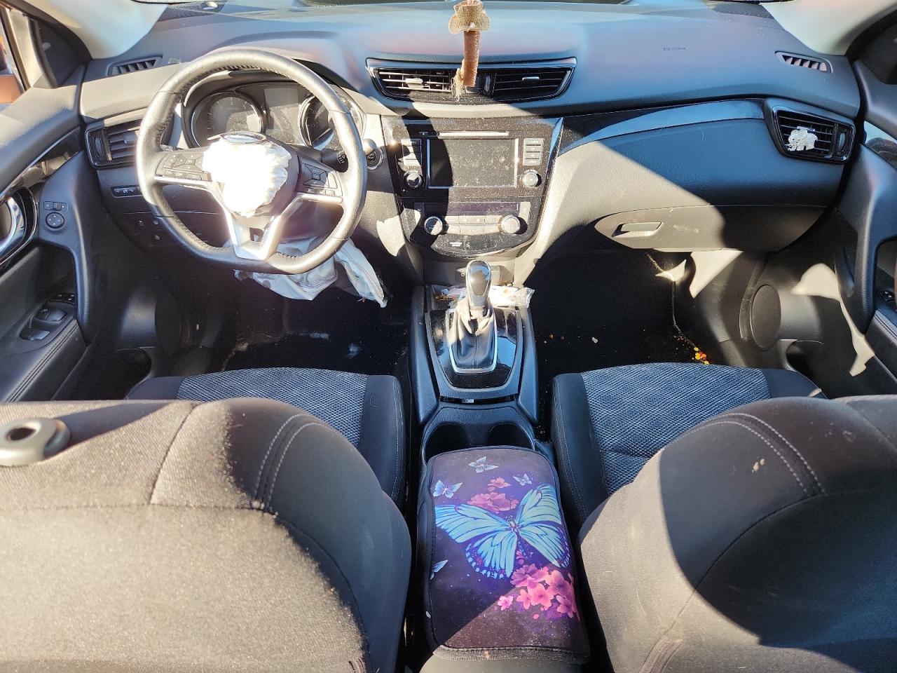 NISSAN ROGUE SPORT SV