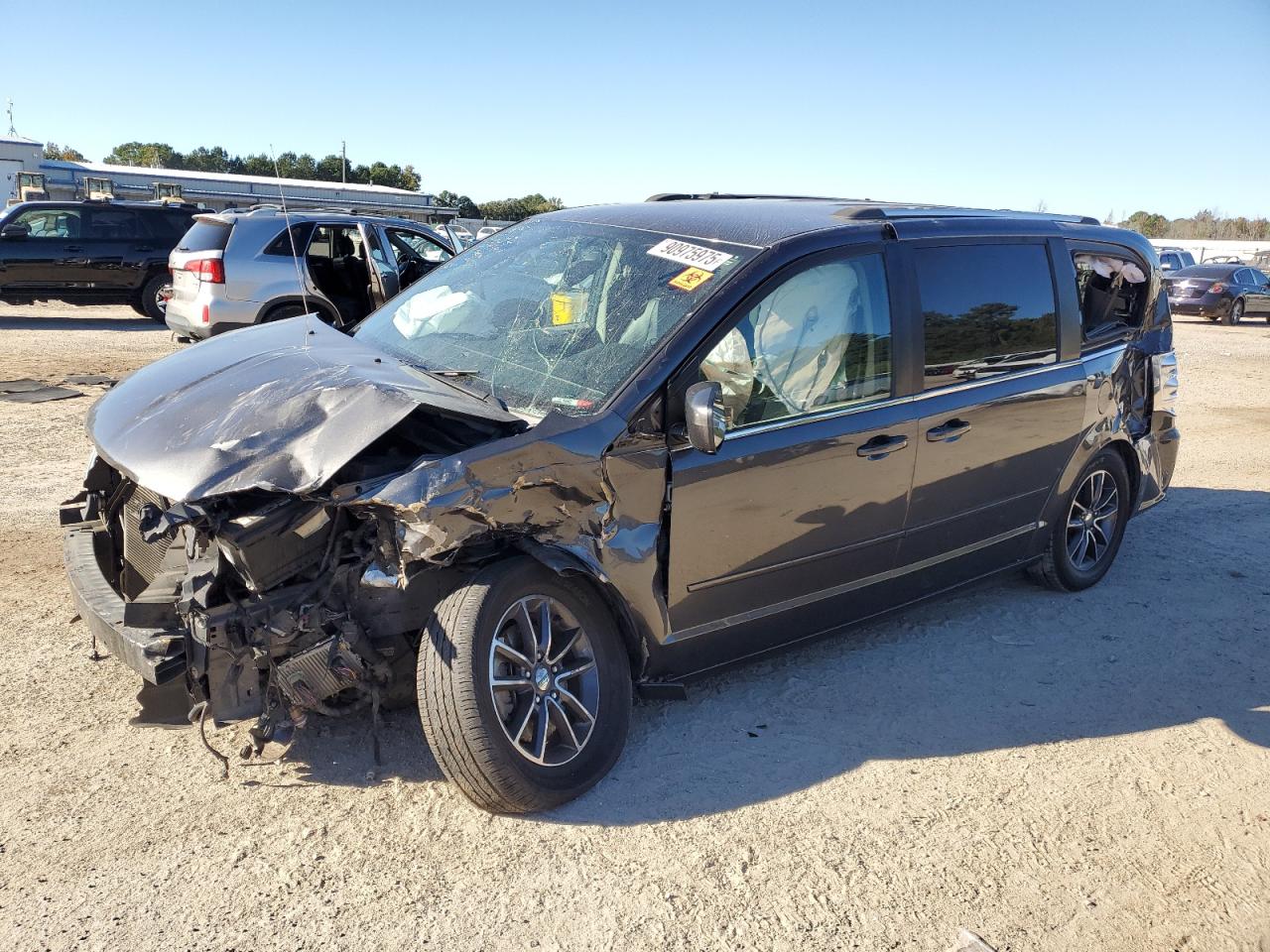Lot #3284697358 2017 DODGE GRAND CARA