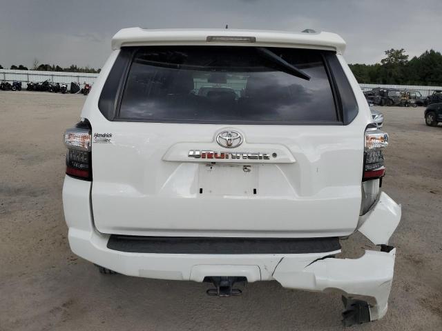 2018 TOYOTA 4RUNNER SR - JTEZU5JRXJ5181694