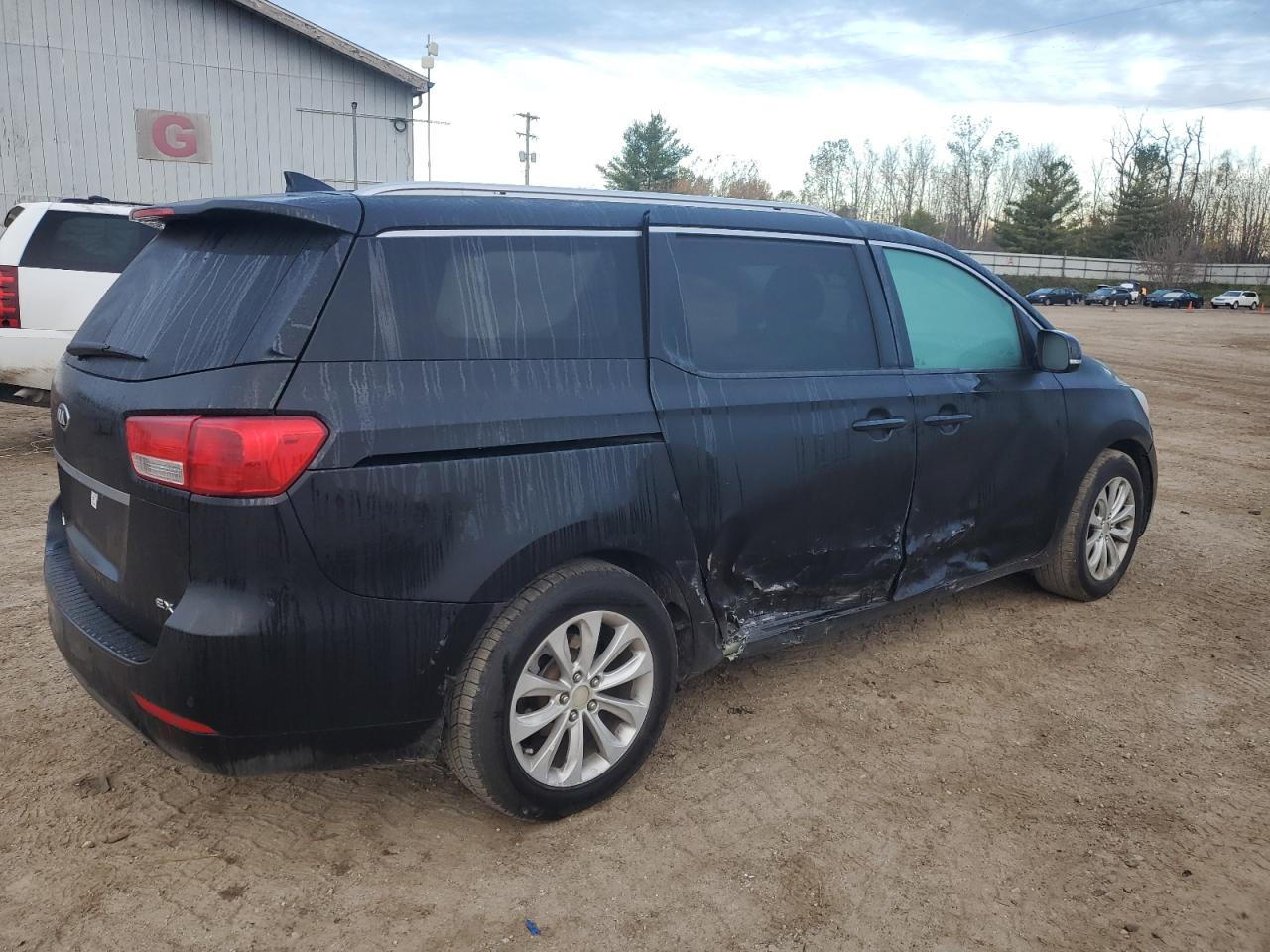 Lot #3308308175 2016 KIA SEDONA EX