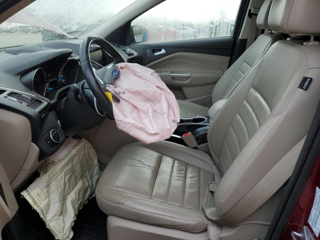 FORD ESCAPE TITANIUM