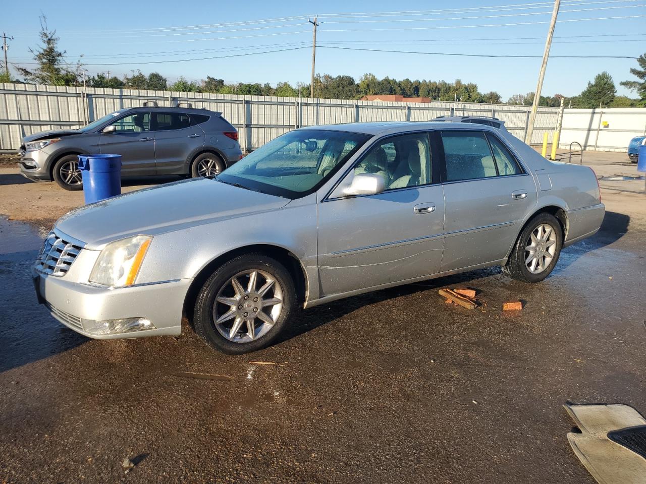 CADILLAC DTS LUXURY COLLECTION