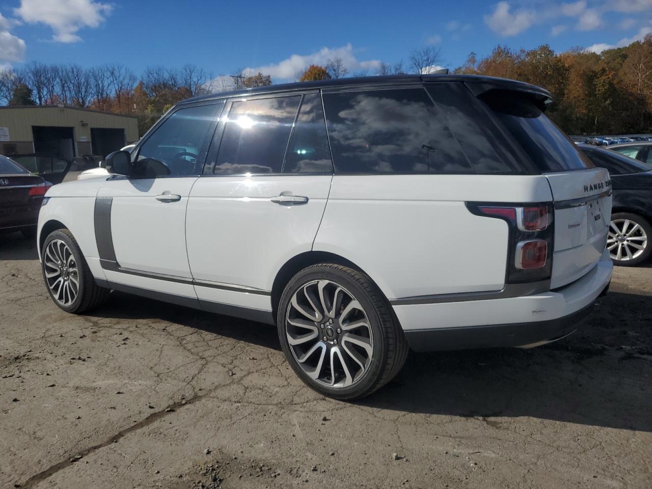 LAND ROVER RANGE ROVER AUTOBIOGRAPHY