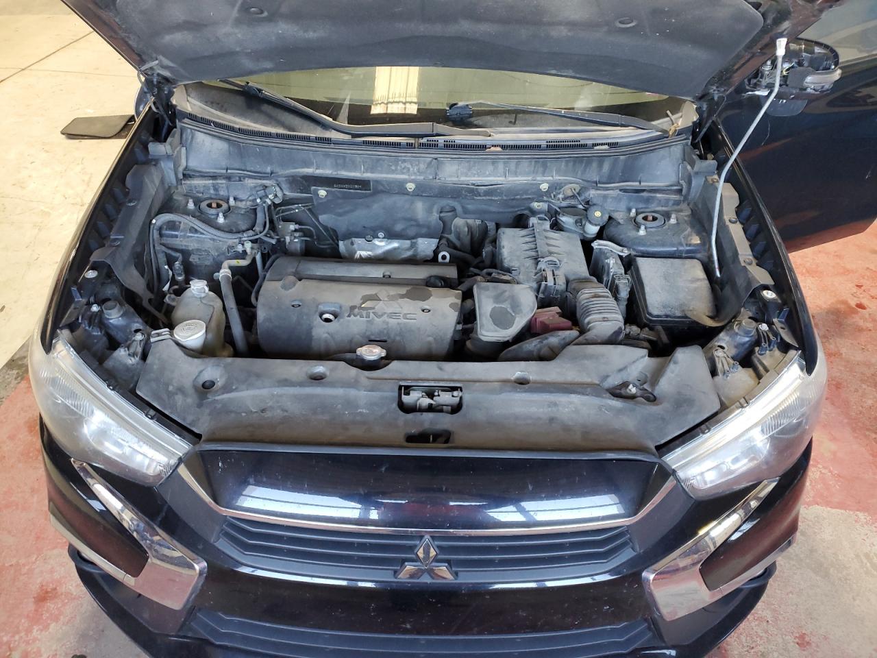 MITSUBISHI OUTLANDER ES