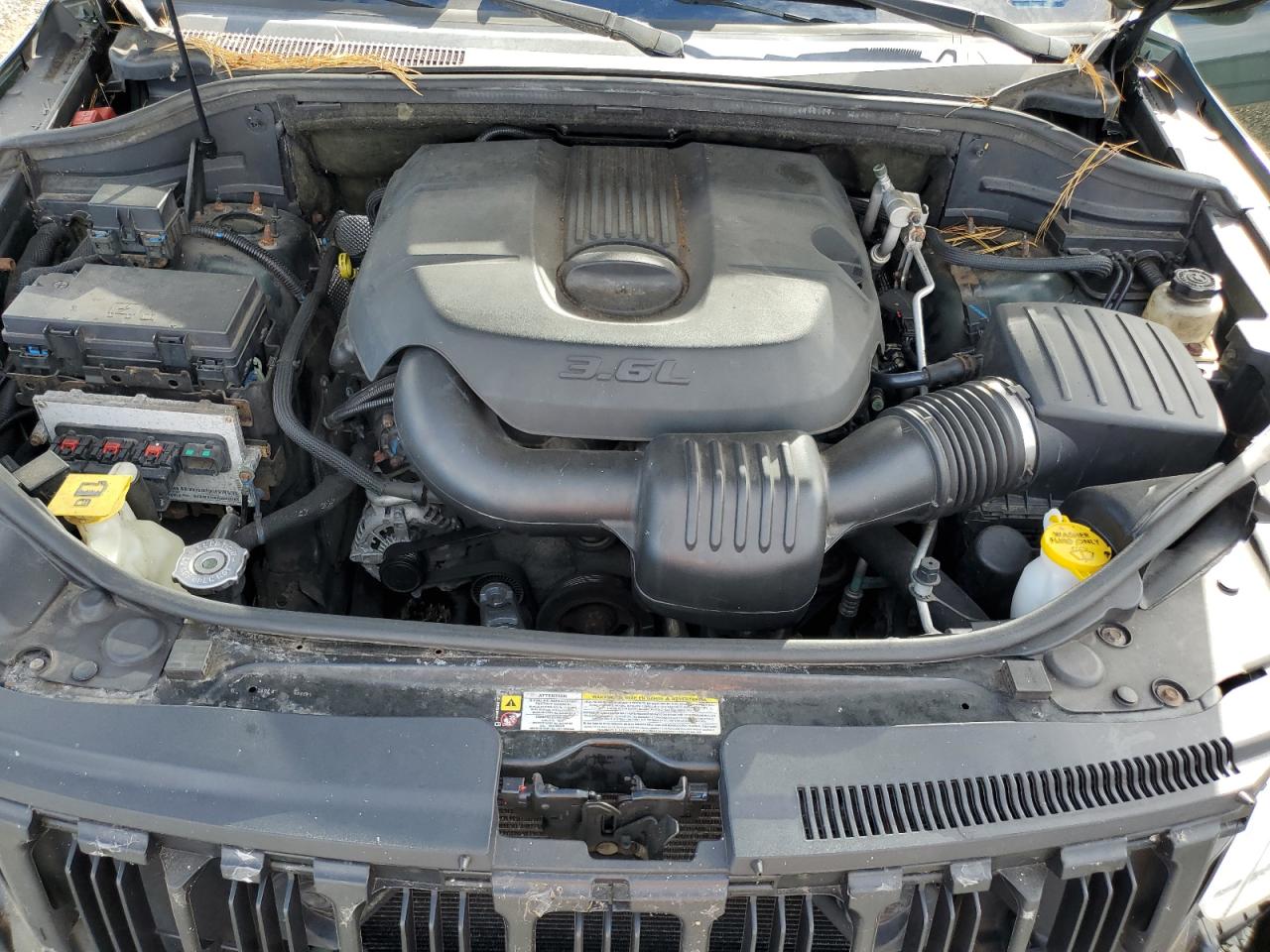 JEEP GRAND CHEROKEE LAREDO