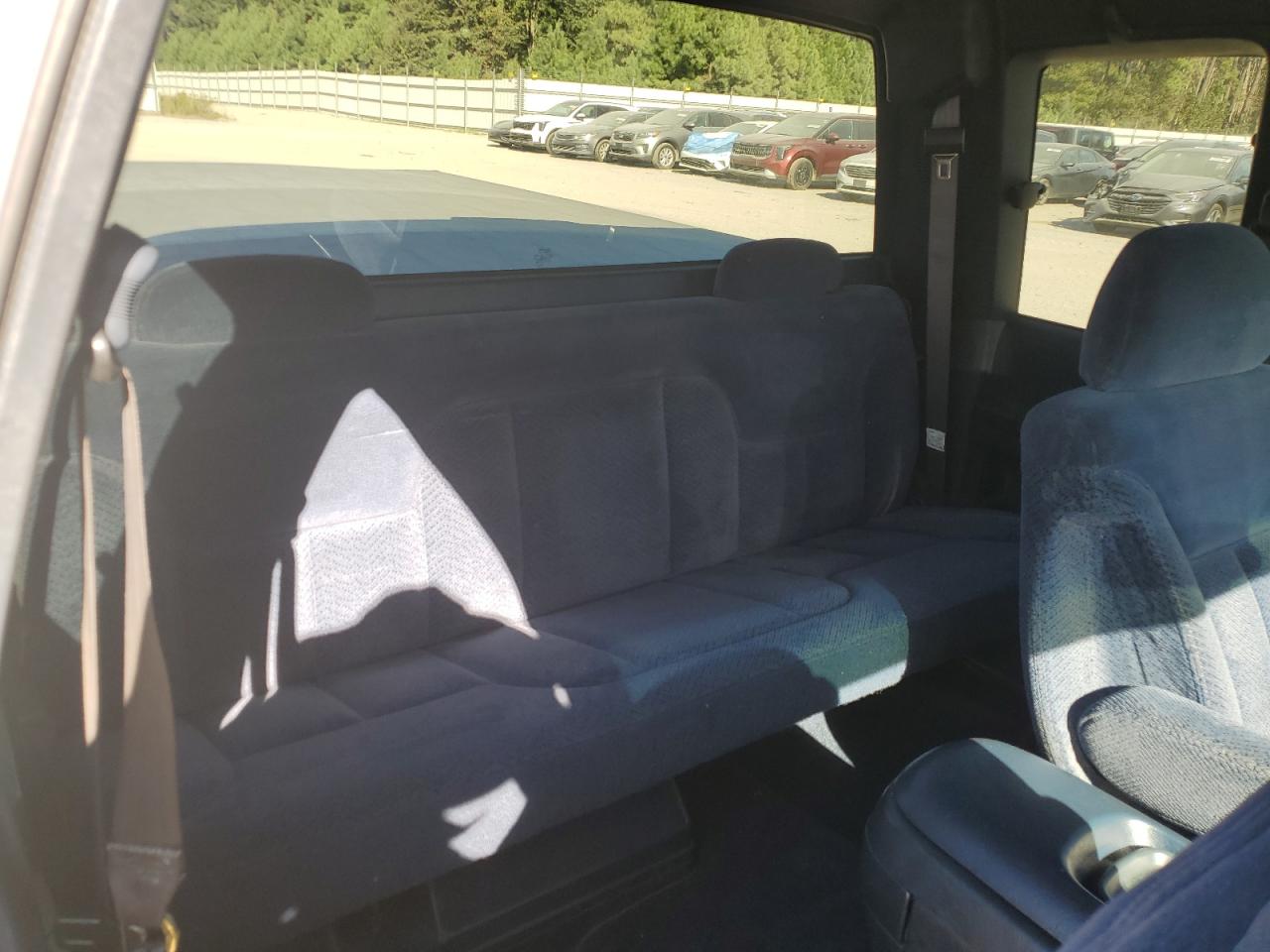 Lot #3283893445 1997 CHEVROLET GMT-400 C1