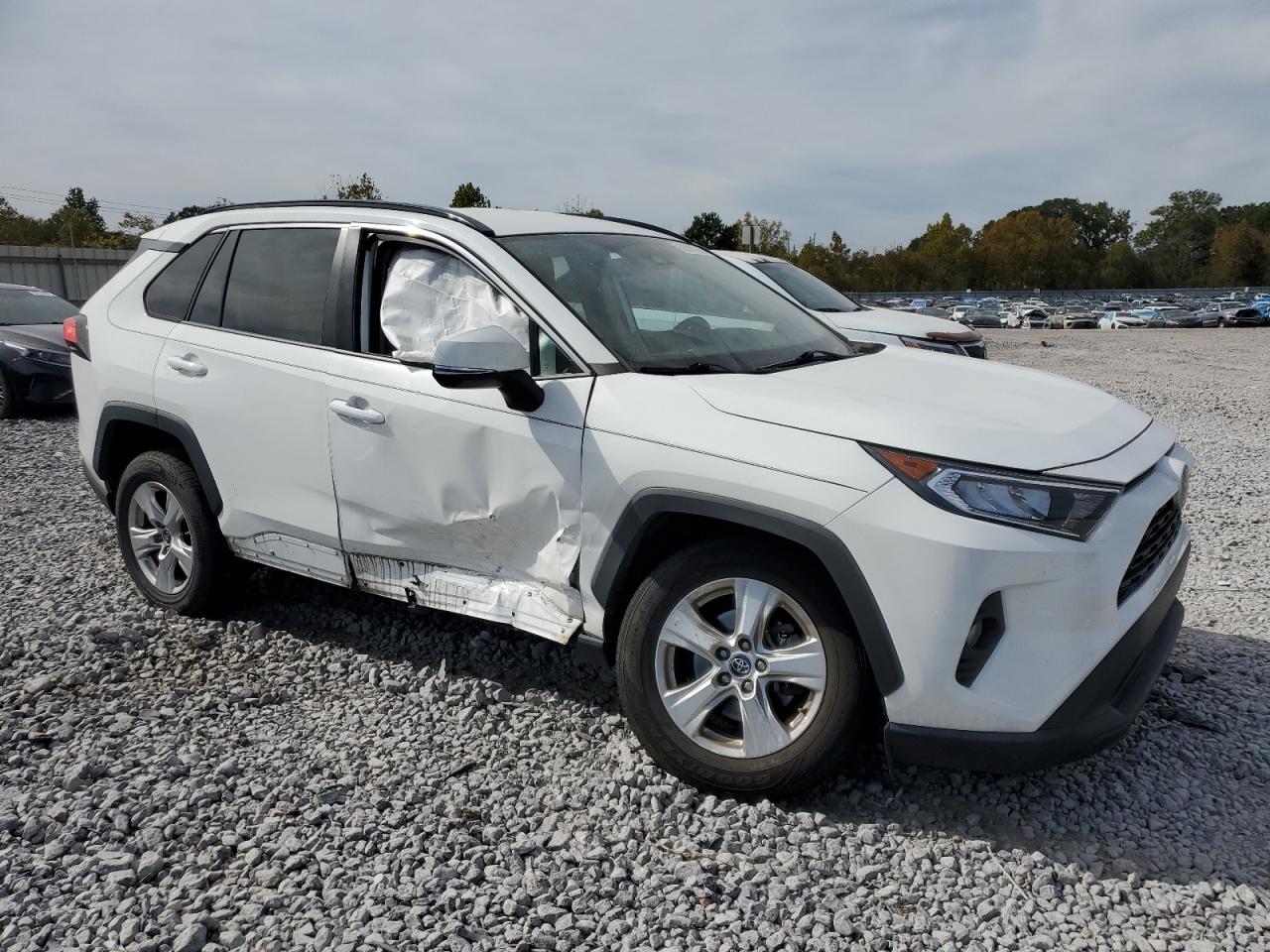 TOYOTA RAV4 XLE