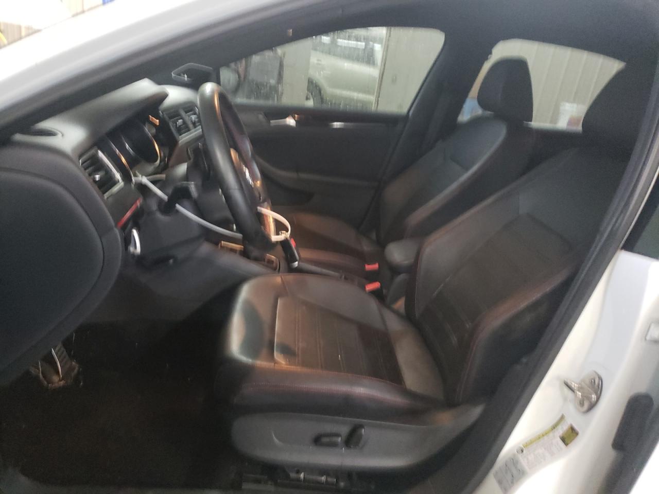 VOLKSWAGEN JETTA GLI