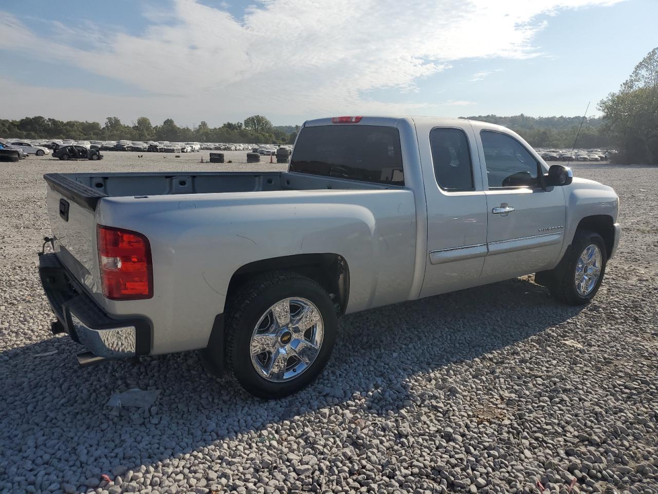 CHEVROLET SILVERADO C1500 LT