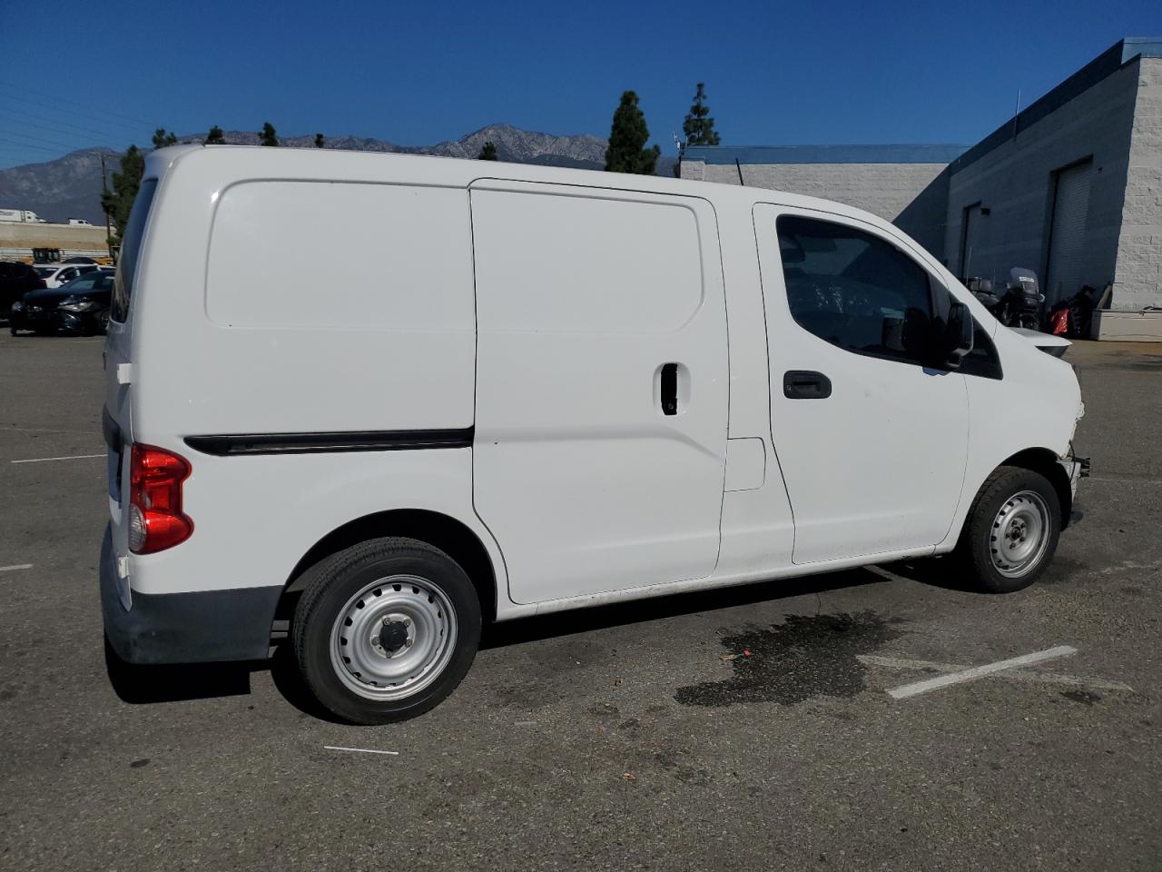 NISSAN NV200 2.5S