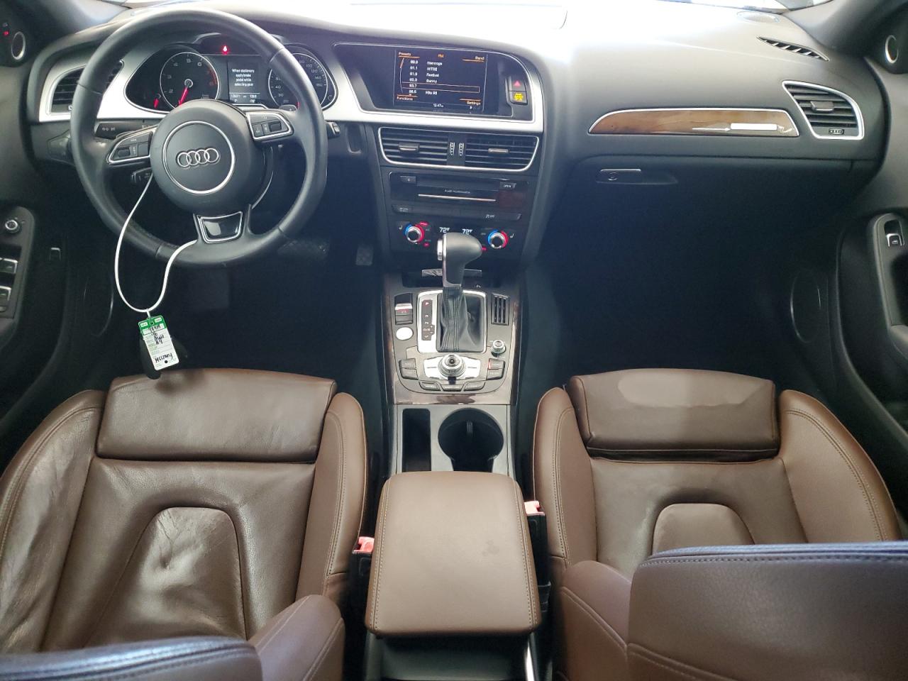 AUDI A4 PREMIUM PLUS S-LINE