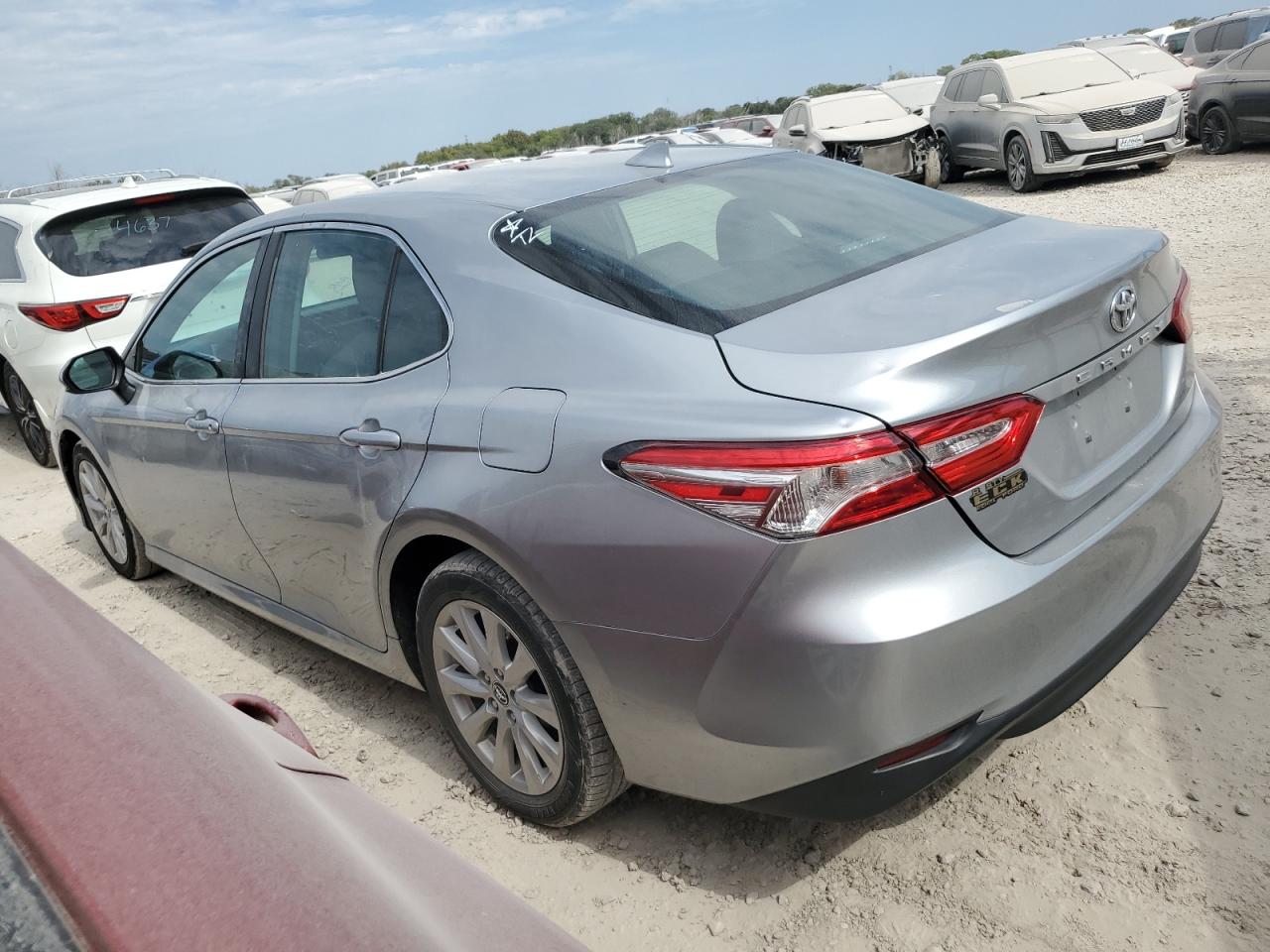 TOYOTA CAMRY LE