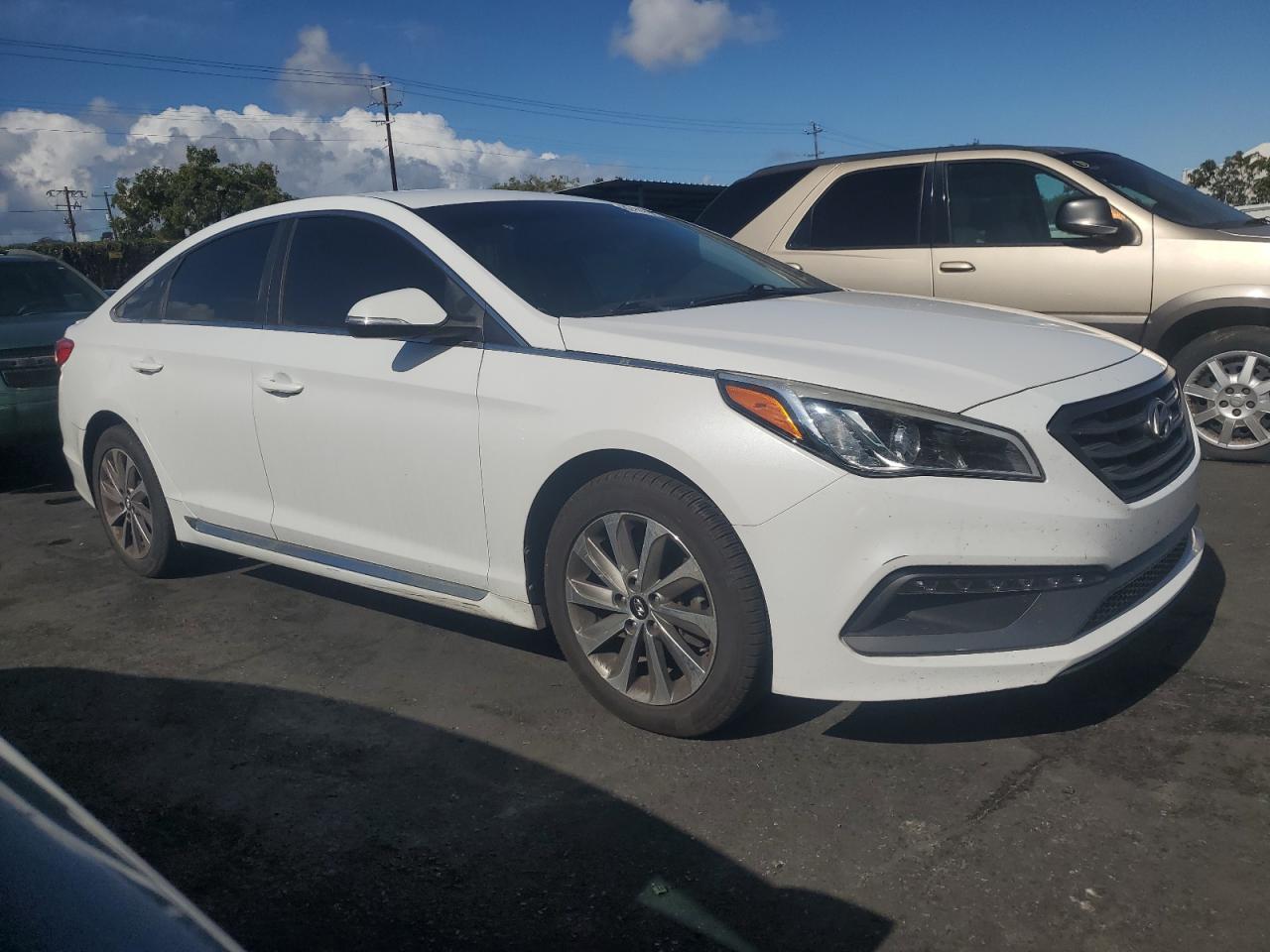 HYUNDAI SONATA SPORT