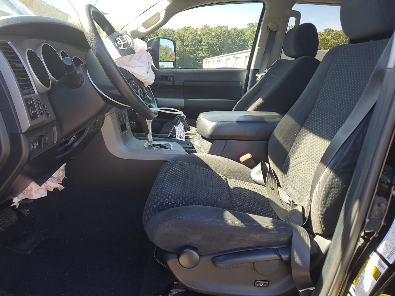 TOYOTA TUNDRA DOUBLE CAB SR5