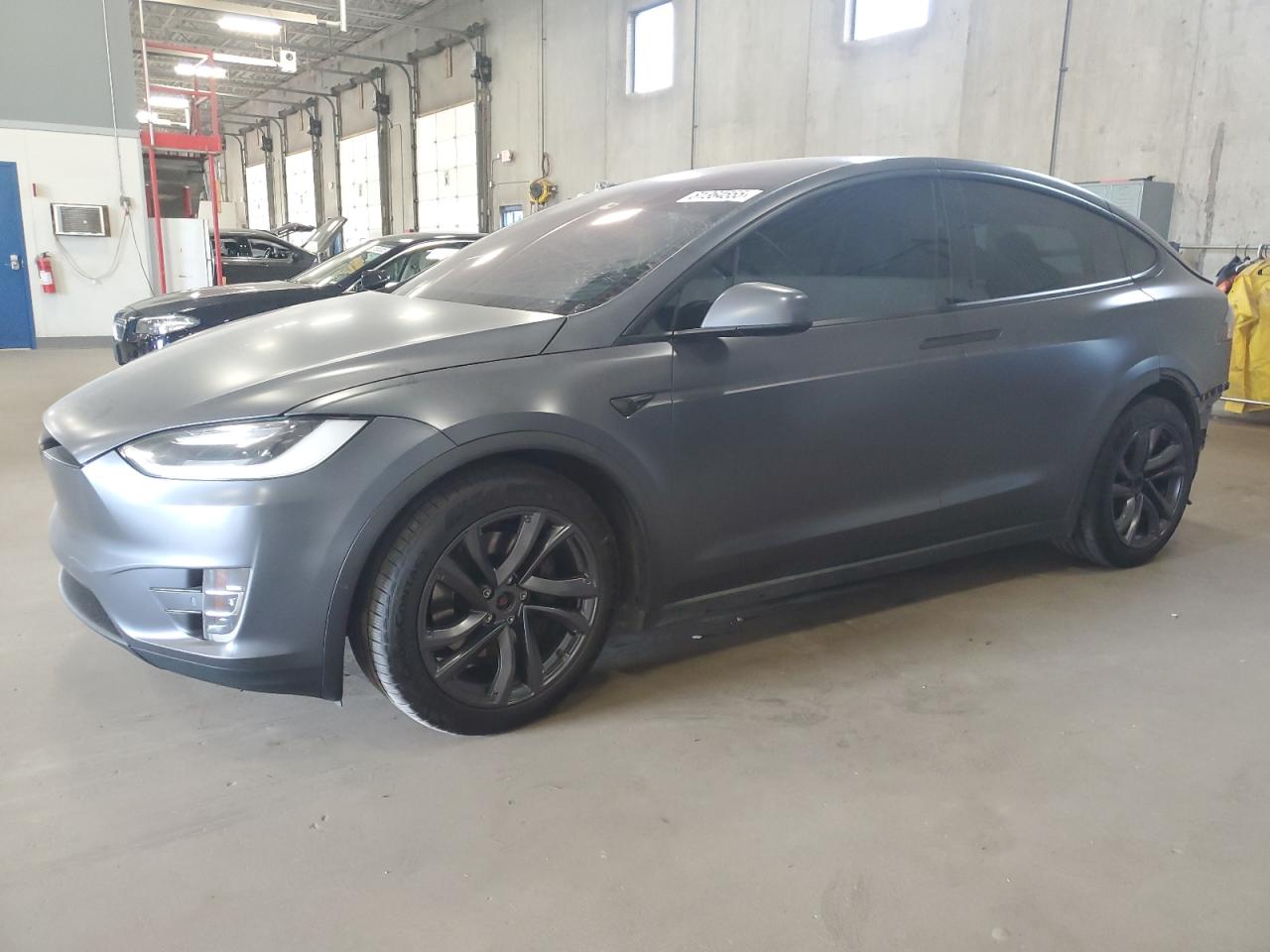 TESLA MODEL X
