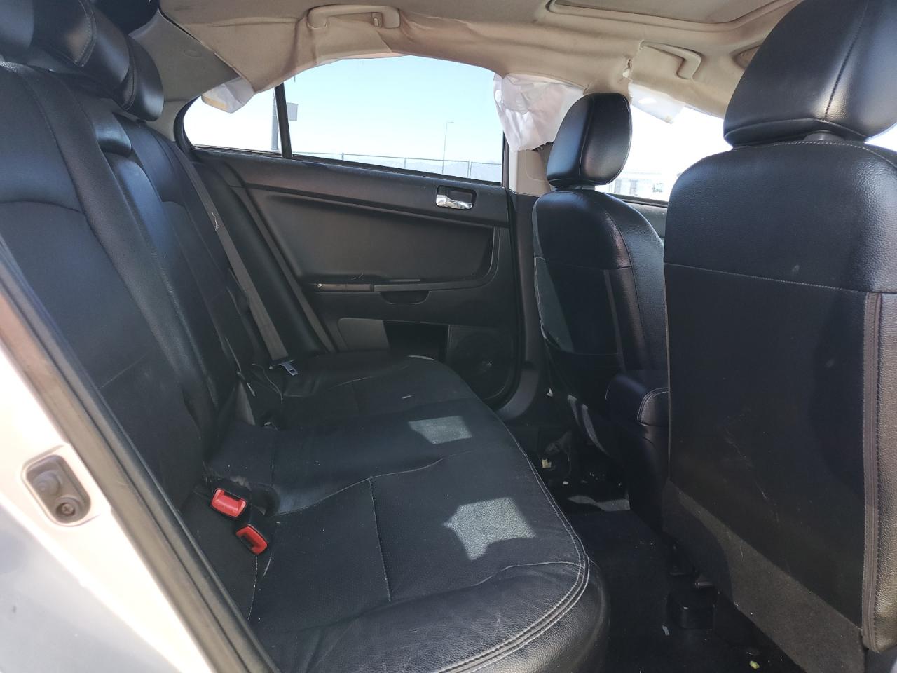 MITSUBISHI LANCER GT