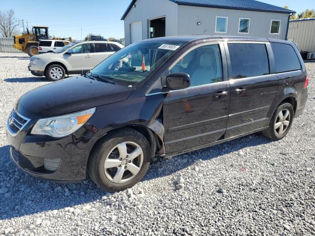 2010 VOLKSWAGEN ROUTAN SE - 2V4RW3D19AR360522