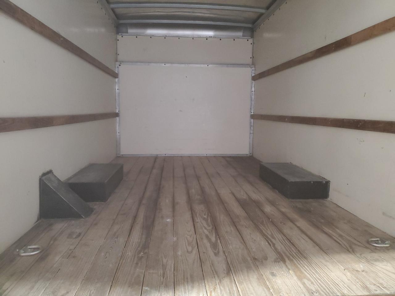 FORD ECONOLINE E350 SUPER DUTY CUTAWAY VAN