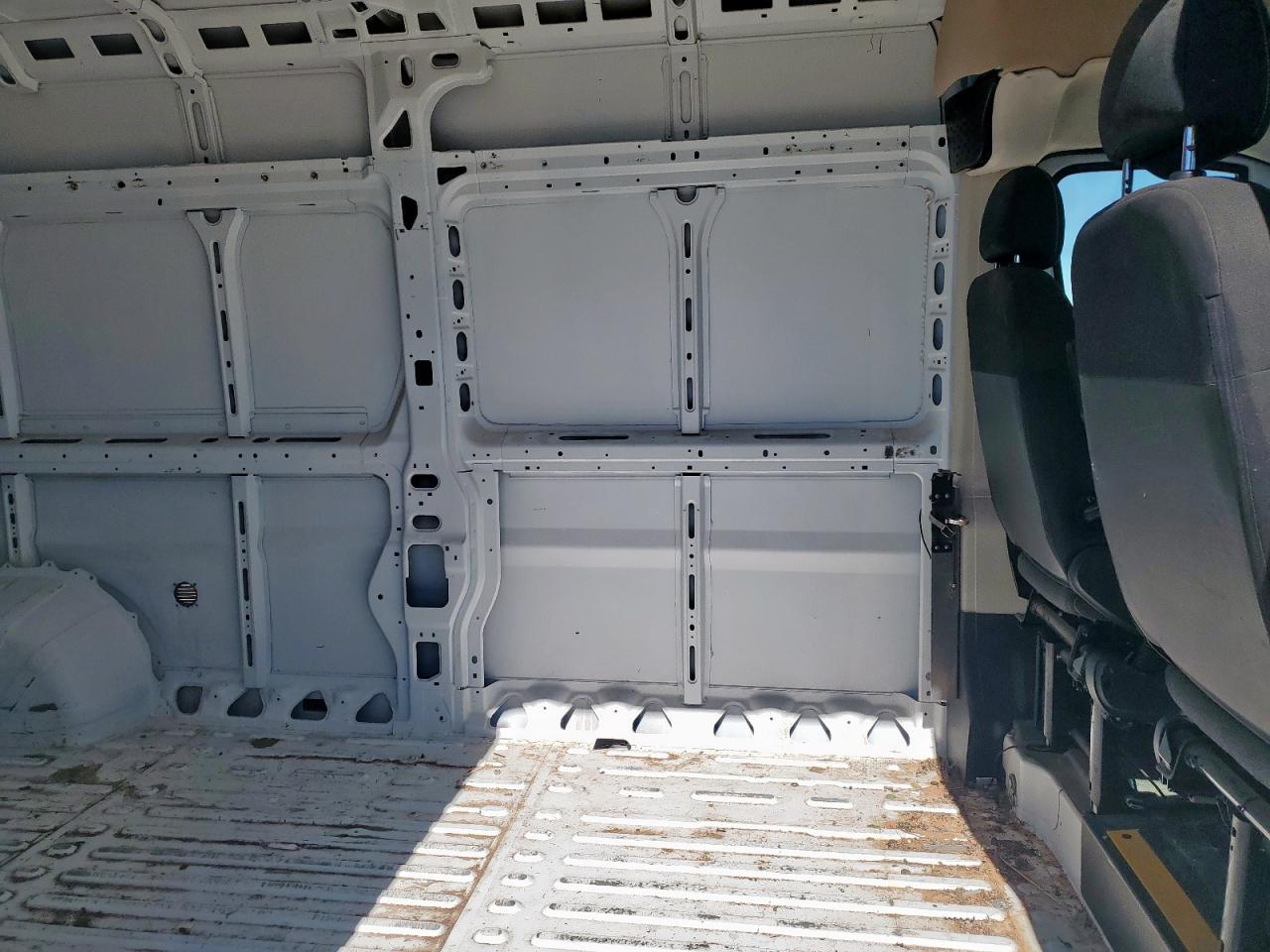 RAM PROMASTER 2500 HIGH