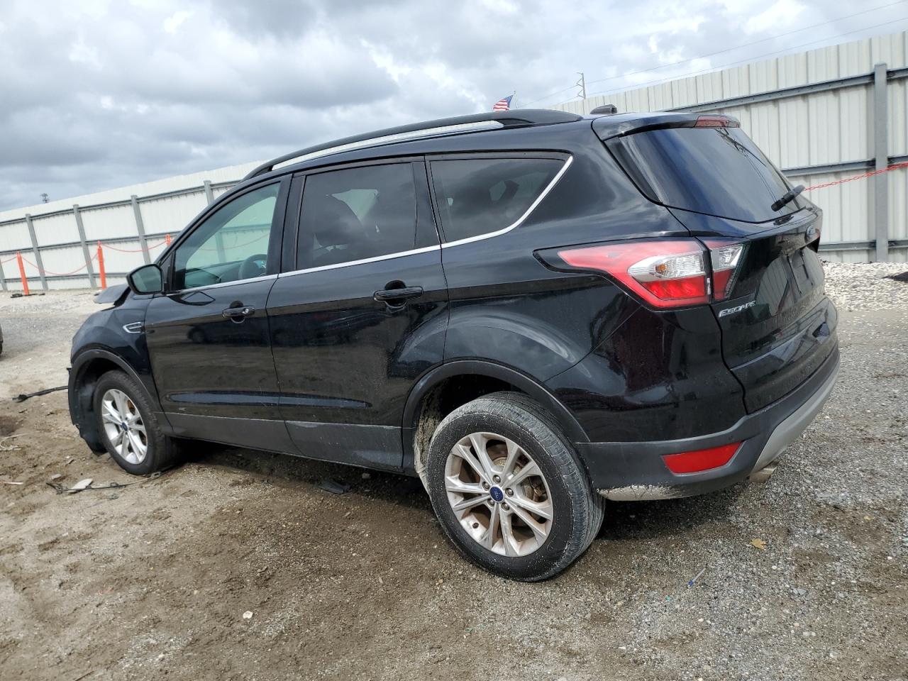 FORD ESCAPE SE