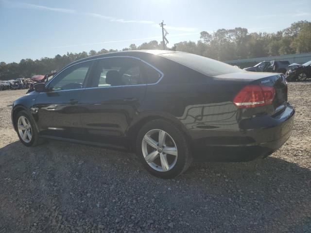2014 VOLKSWAGEN PASSAT S - 1VWAT7A37EC034016
