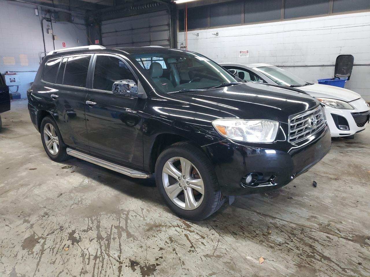 TOYOTA HIGHLANDER LIMITED