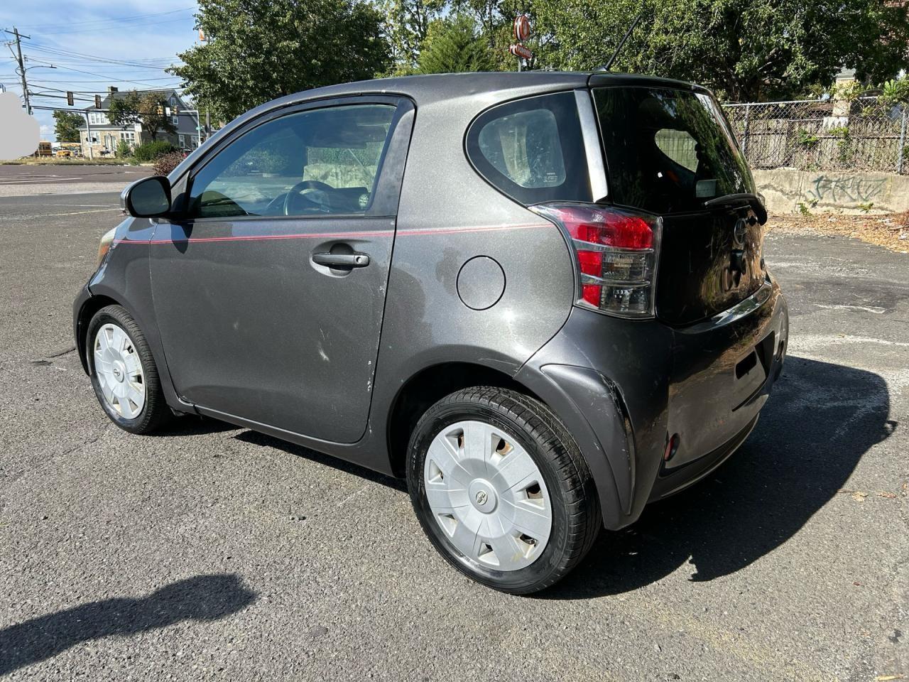 TOYOTA SCION IQ