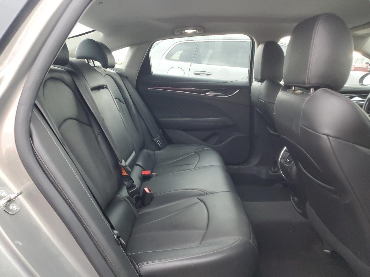 BUICK LACROSSE ESSENCE