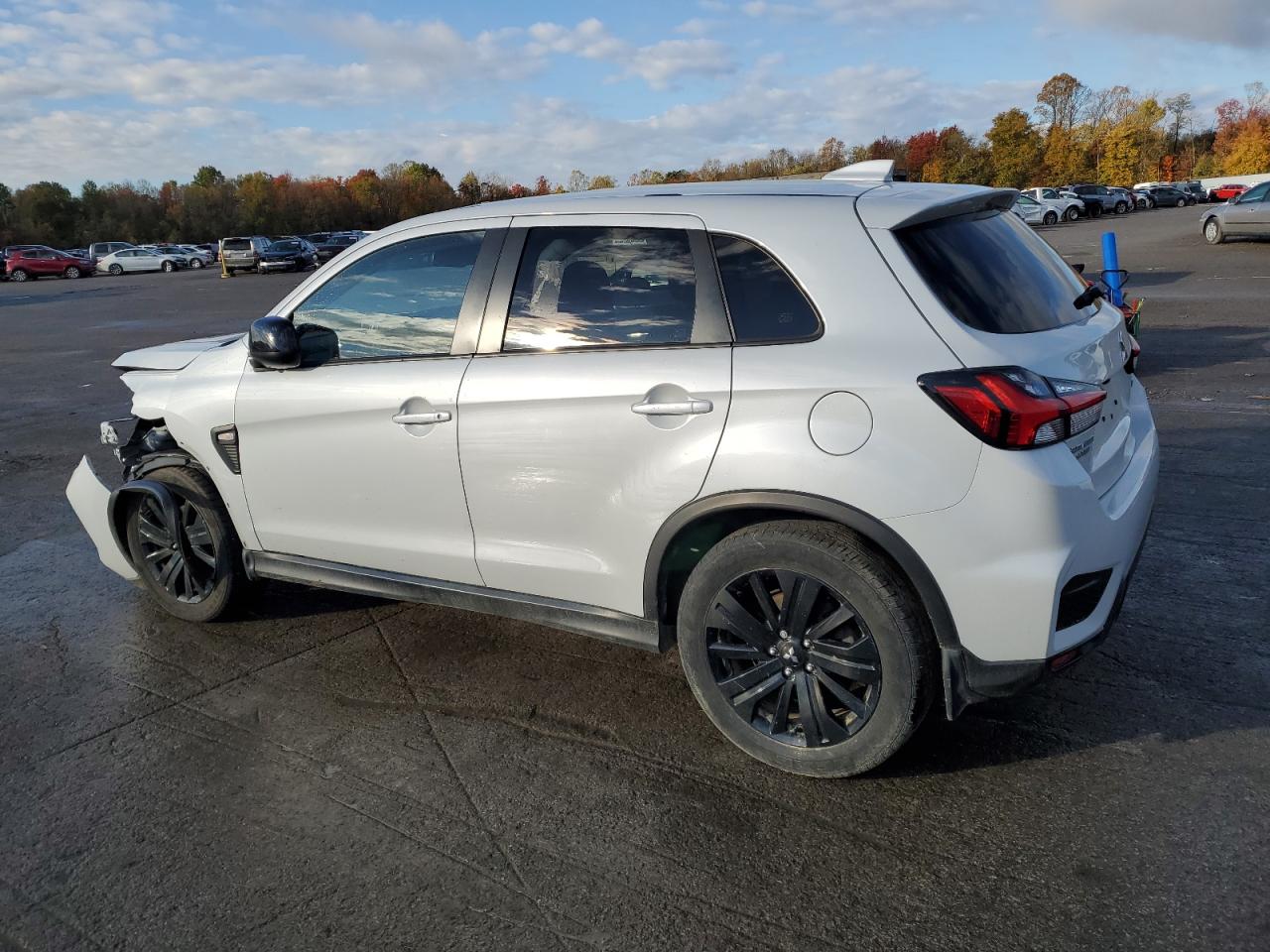 MITSUBISHI OUTLANDER ES