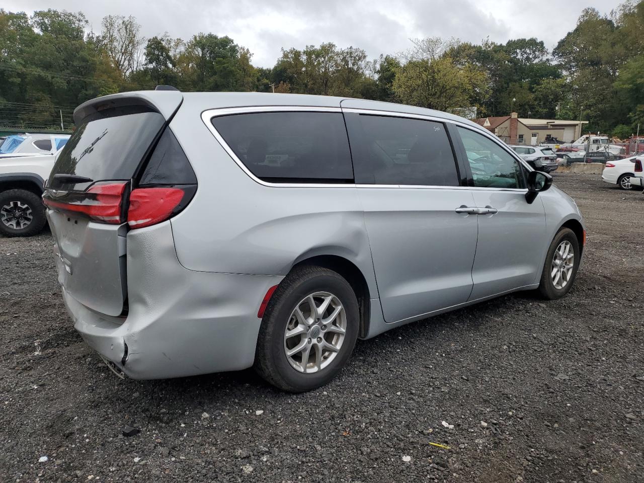 CHRYSLER PACIFICA TOURING L
