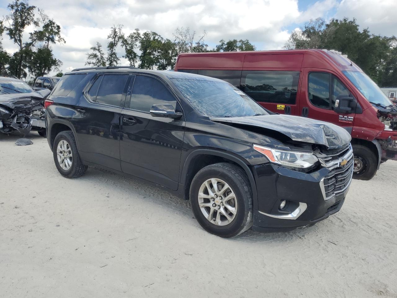 CHEVROLET TRAVERSE LT