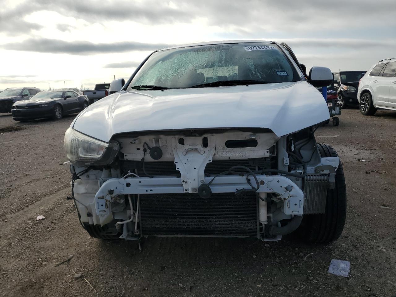 MITSUBISHI OUTLANDER ES