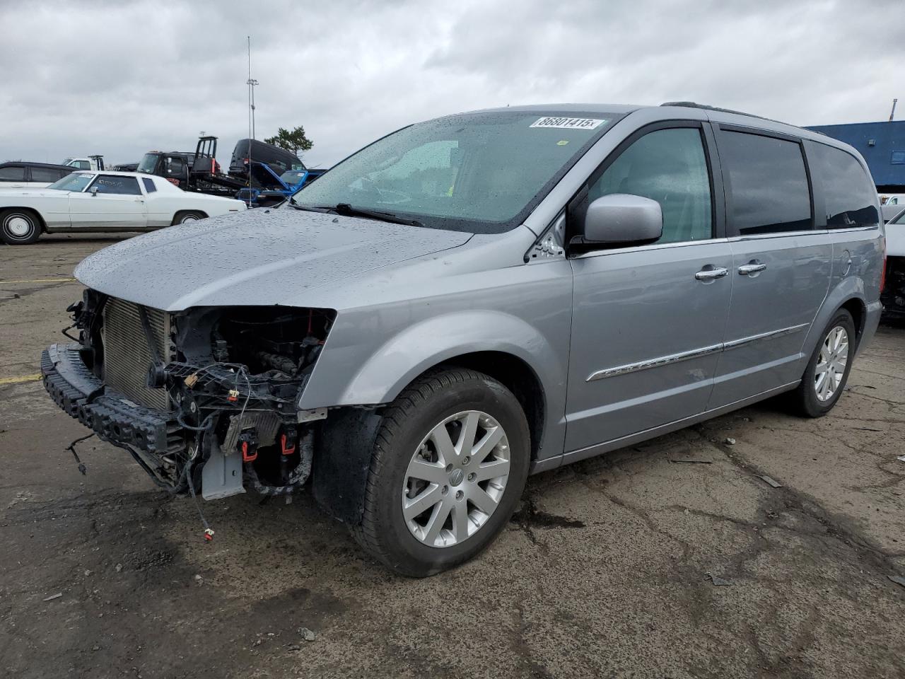 Lot #3270714888 2015 CHRYSLER TOWN & COU