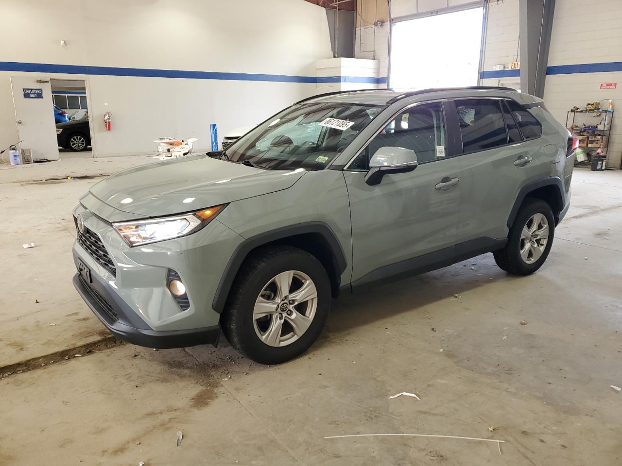 TOYOTA RAV4 XLE