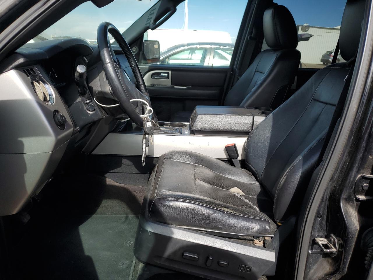 FORD EXPEDITION EL XLT