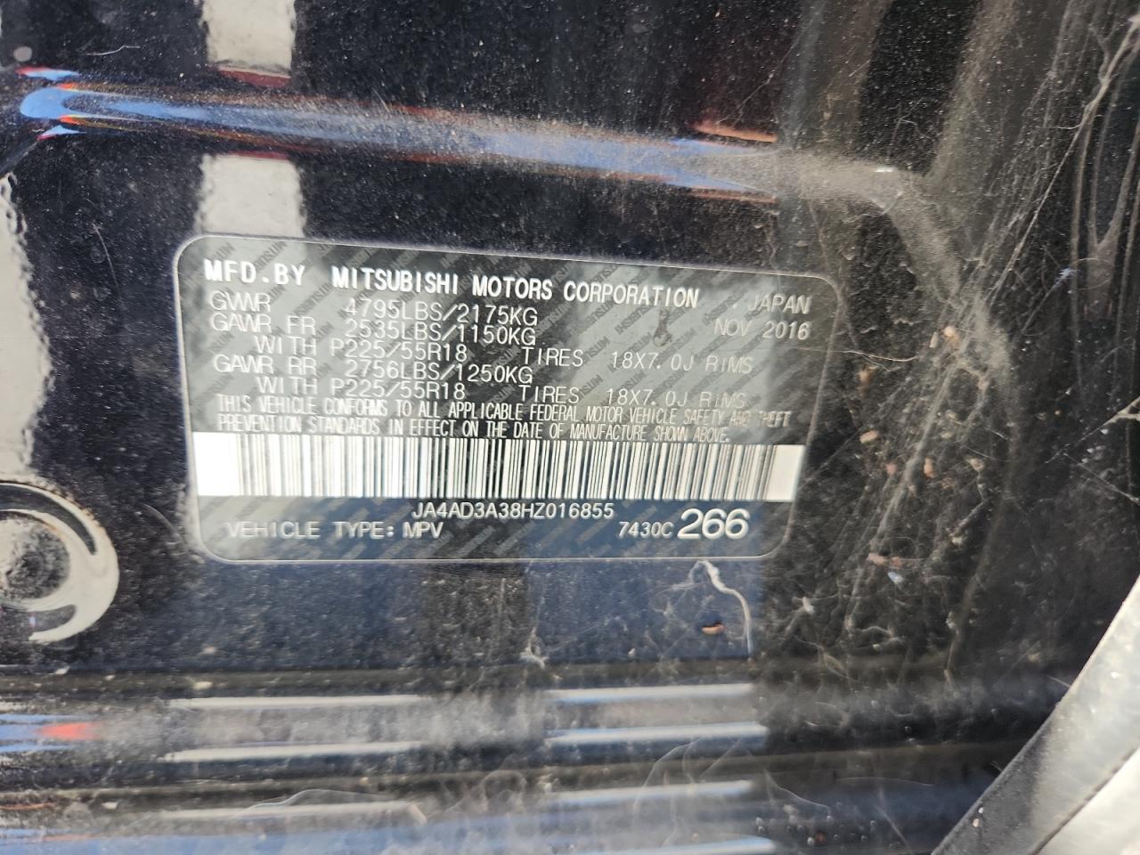 MITSUBISHI OUTLANDER SE