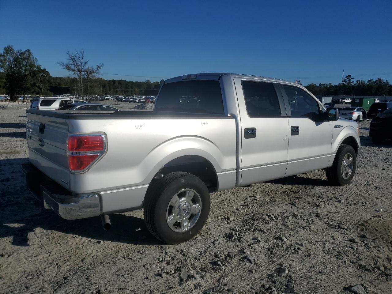 FORD F-150 SUPERCREW