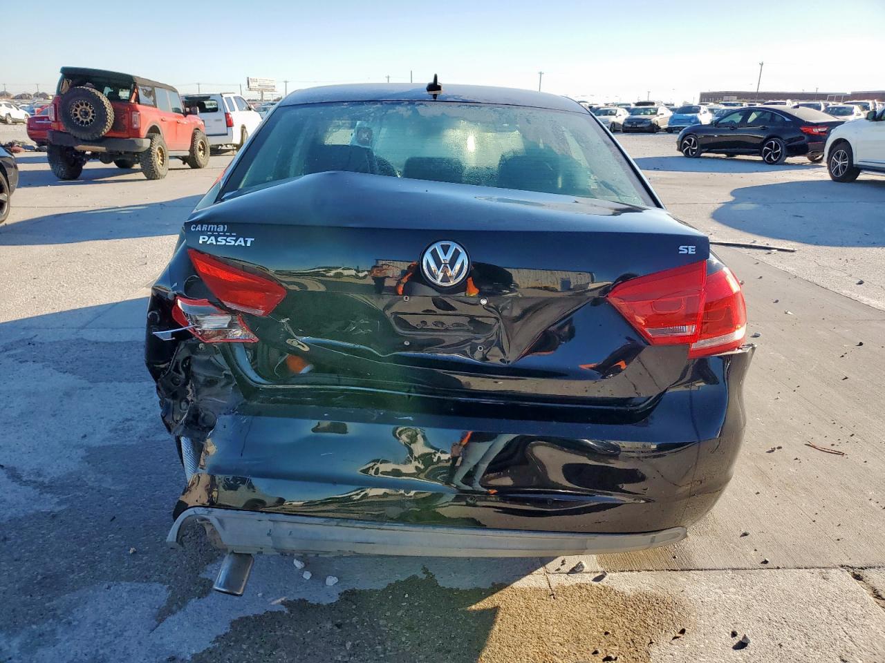 VOLKSWAGEN PASSAT SE