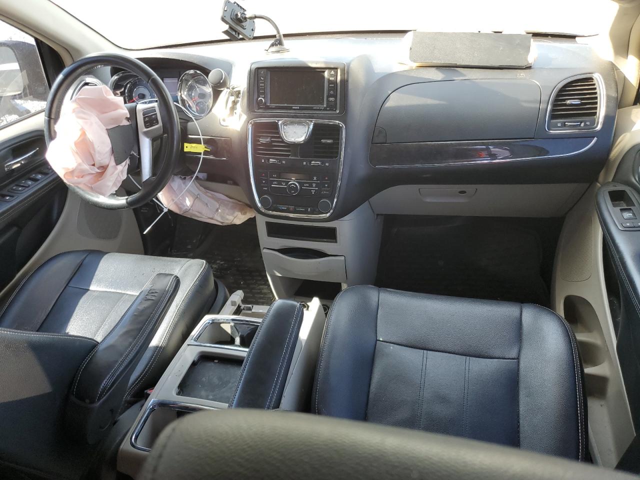 CHRYSLER TOWN & COUNTRY TOURING