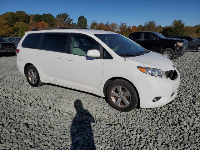 2013 TOYOTA SIENNA LE - 5TDKK3DC4DS390077