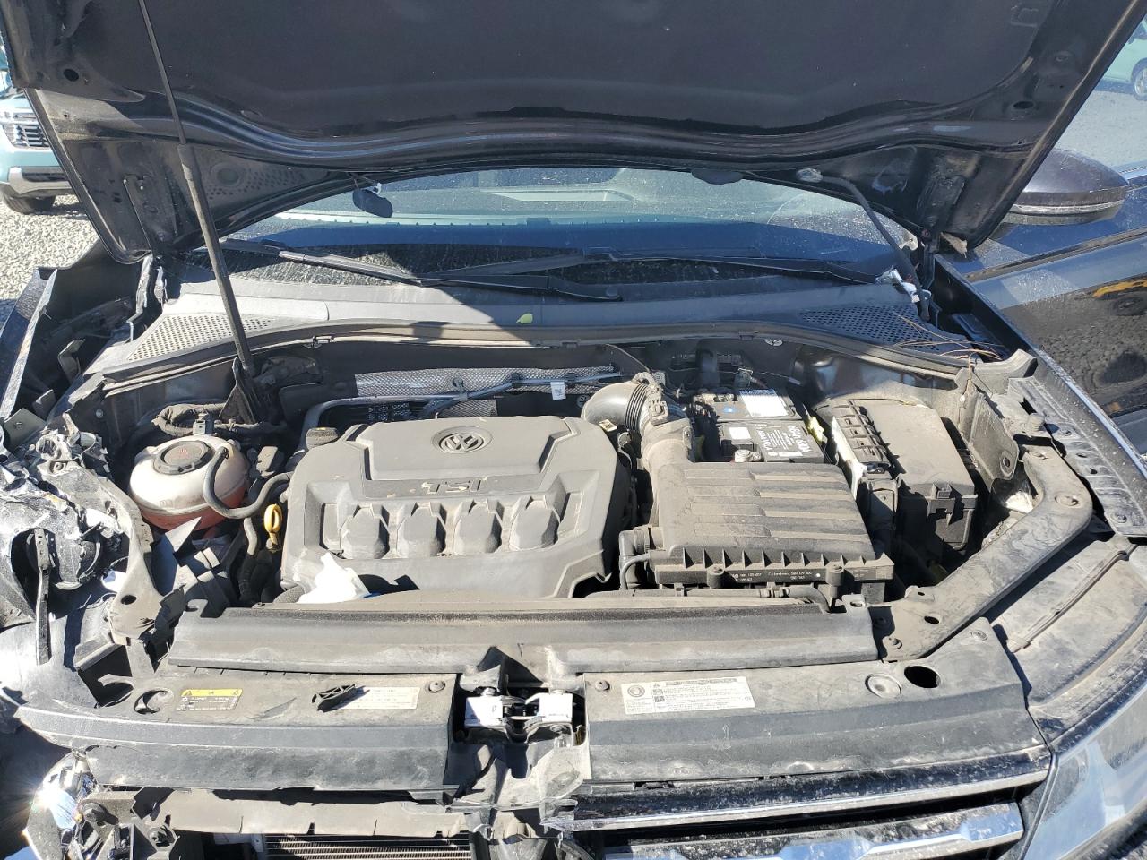 VOLKSWAGEN TIGUAN SE