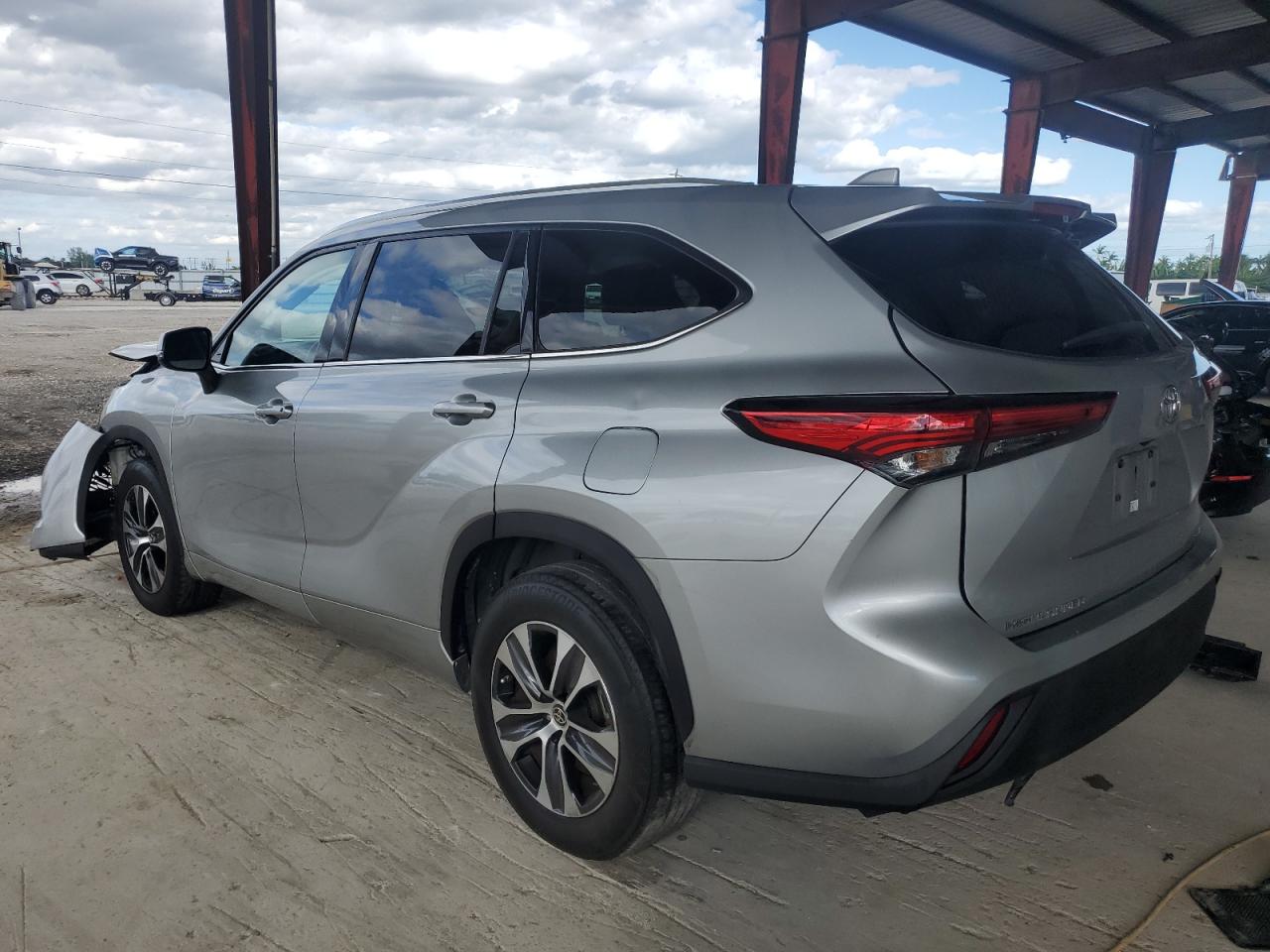 TOYOTA HIGHLANDER XLE