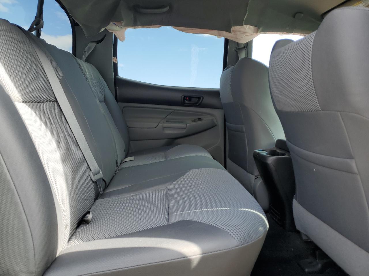 TOYOTA TACOMA DOUBLE CAB