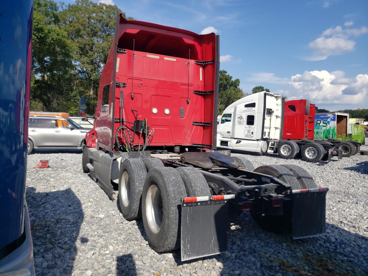 Lot #3310417964 2018 INTERNATIONAL LT625