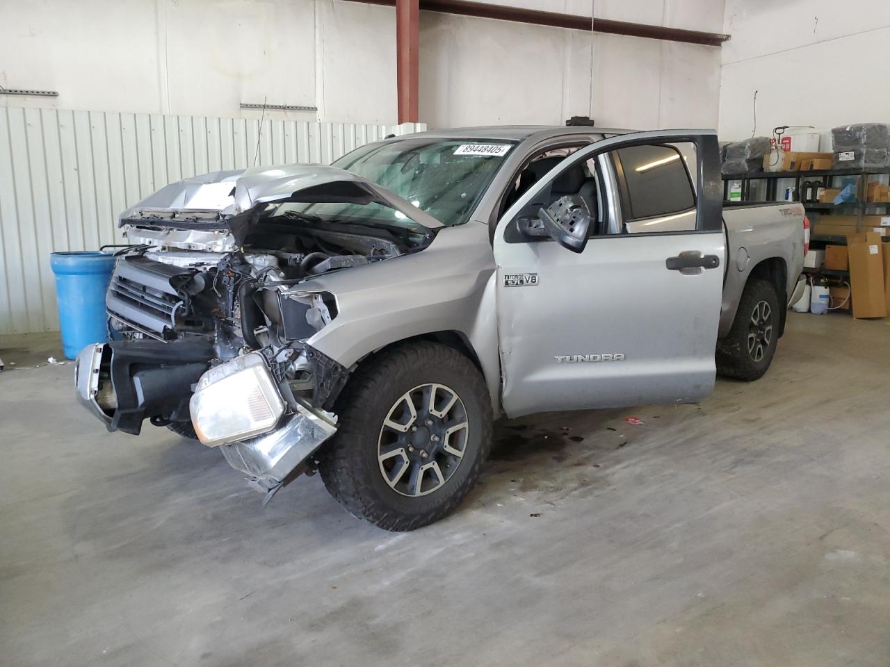 TOYOTA TUNDRA CREWMAX SR5